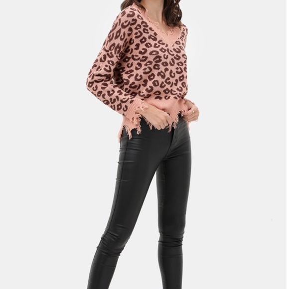 Leopard V Neck Frayed Sweater